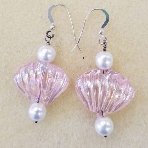 893e pearls pink shells